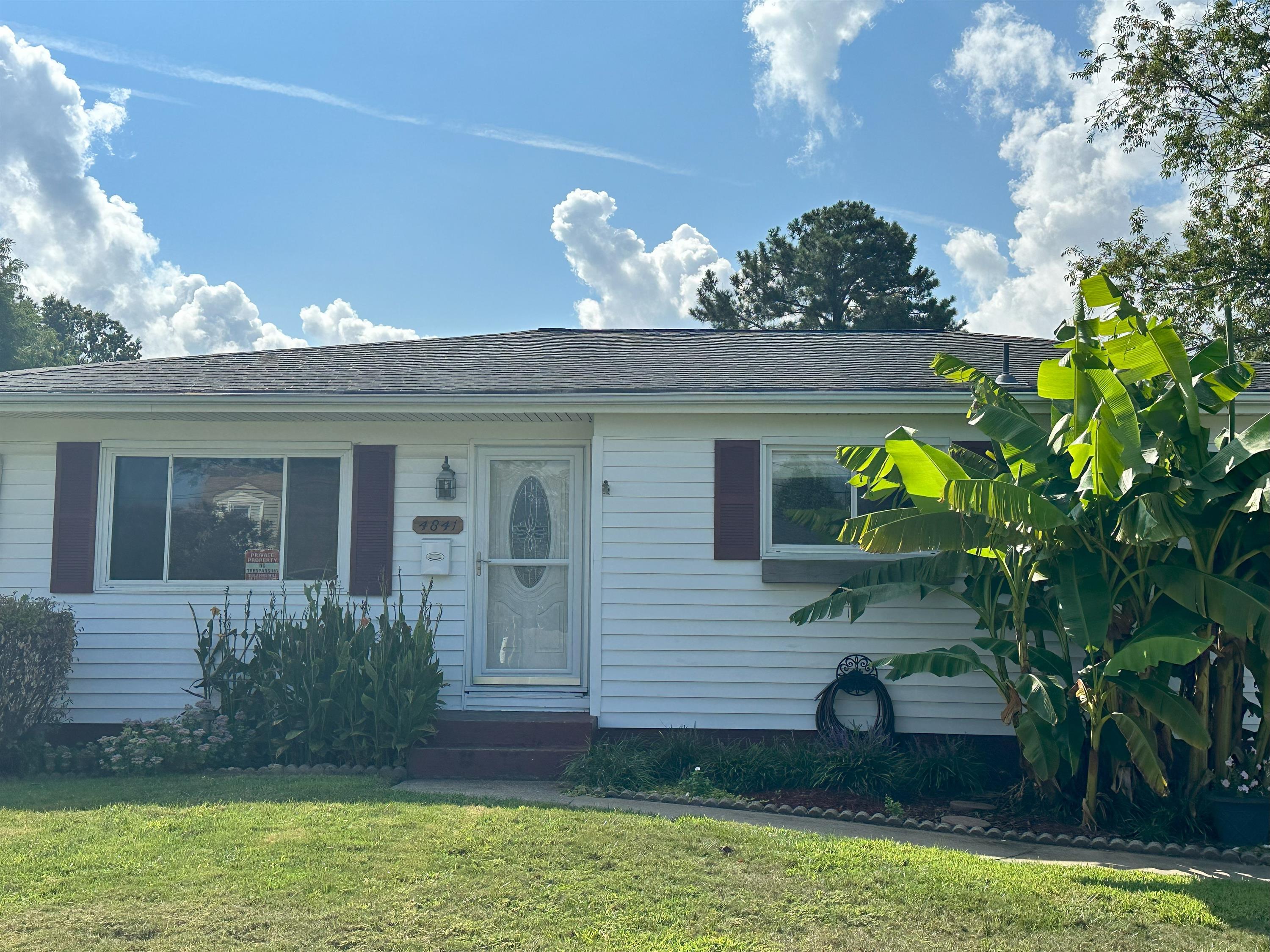 4841 Linshaw Lane